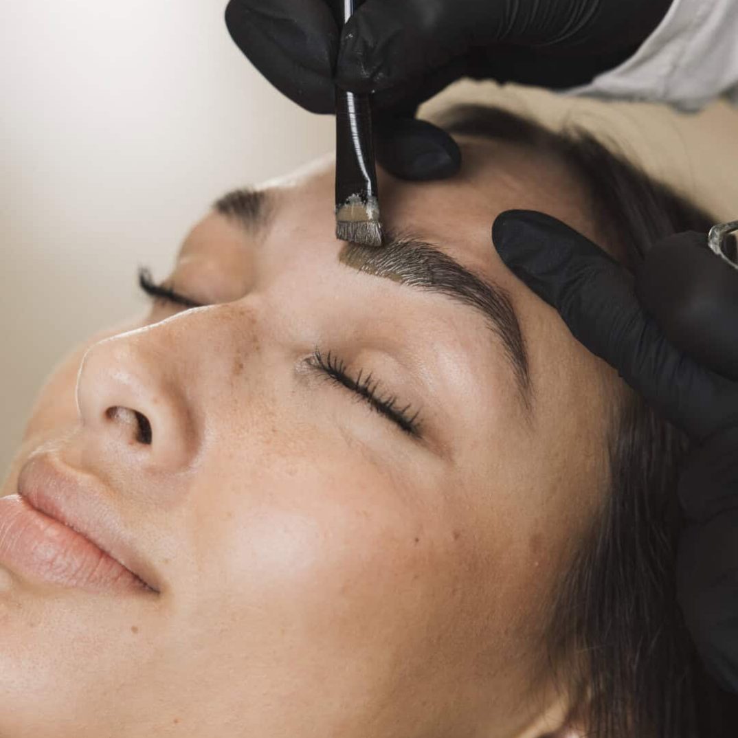 henna_brows_homepage_browstore