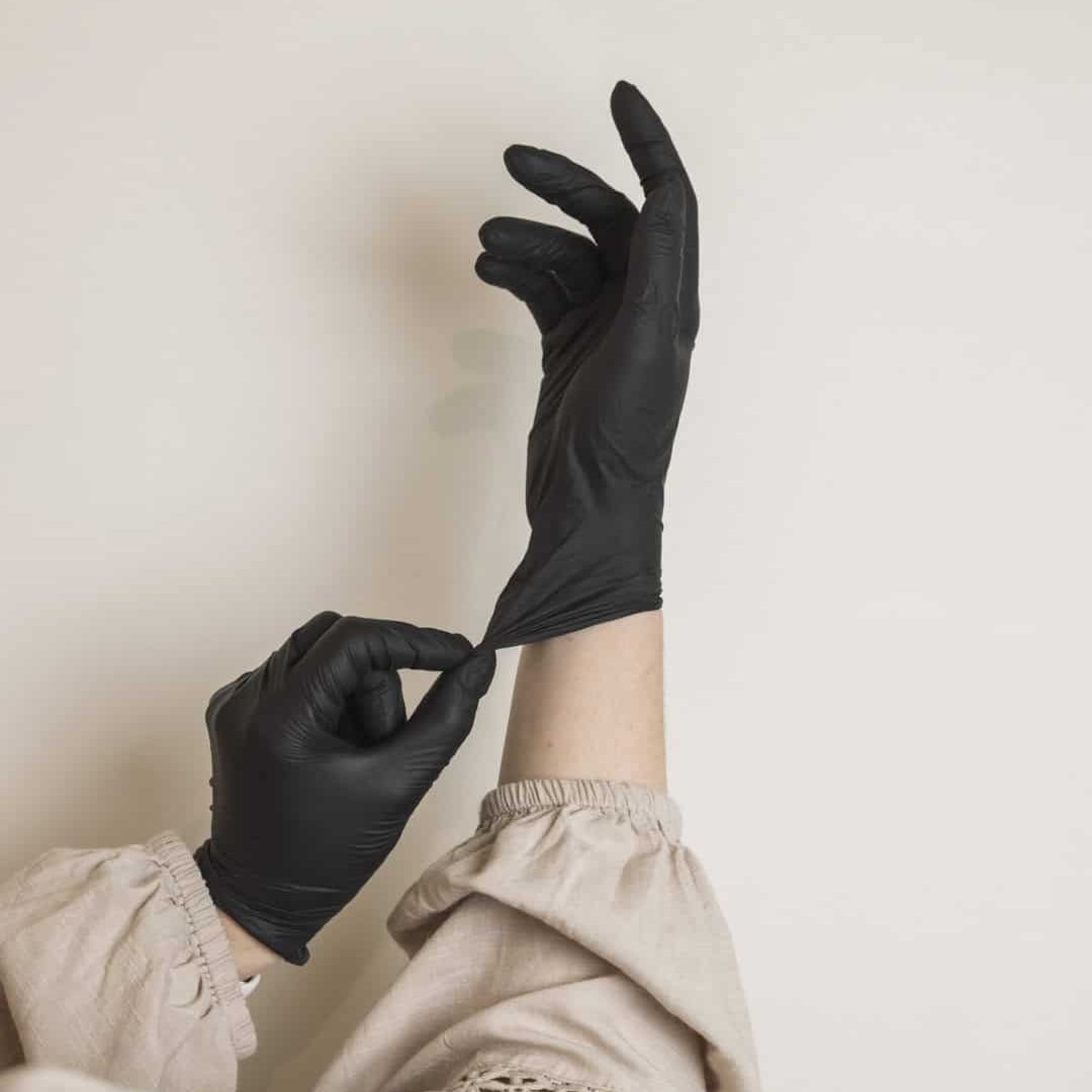 handschoen_aantrekken_browstore